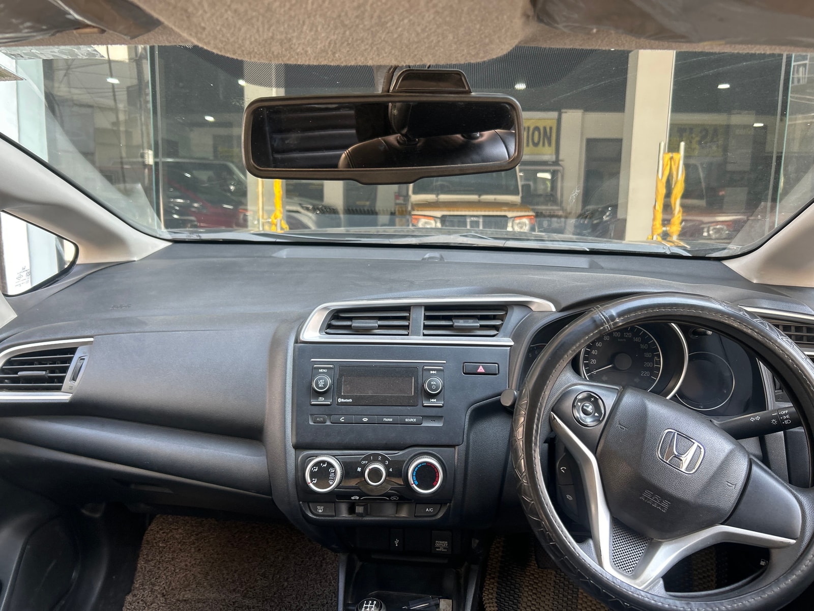 WR-V image 11 WR-V image 11