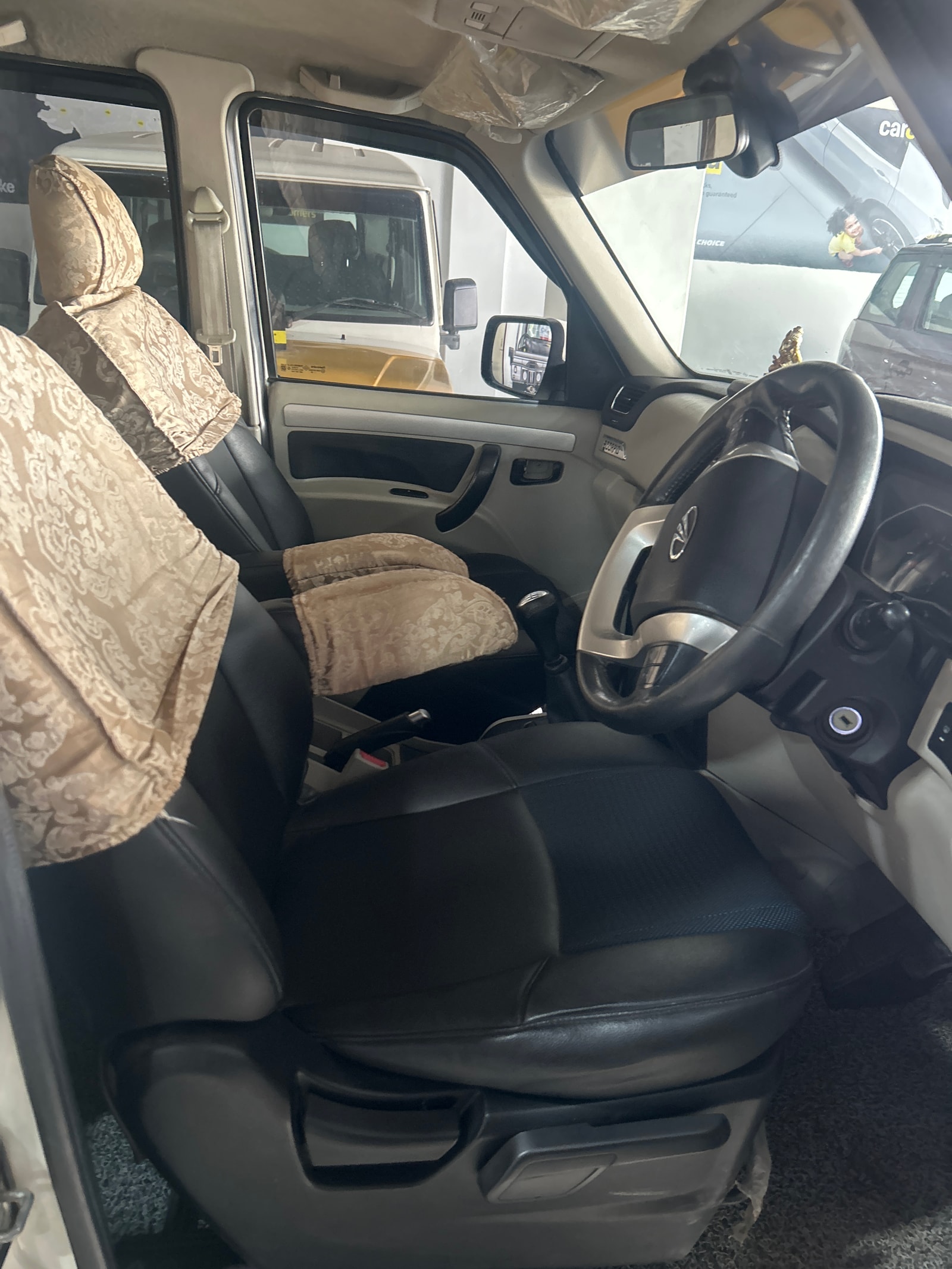 Scorpio image 16 Scorpio image 16