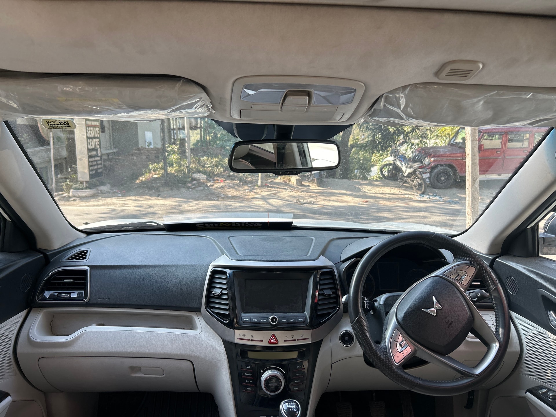 XUV300 image 11 XUV300 image 11