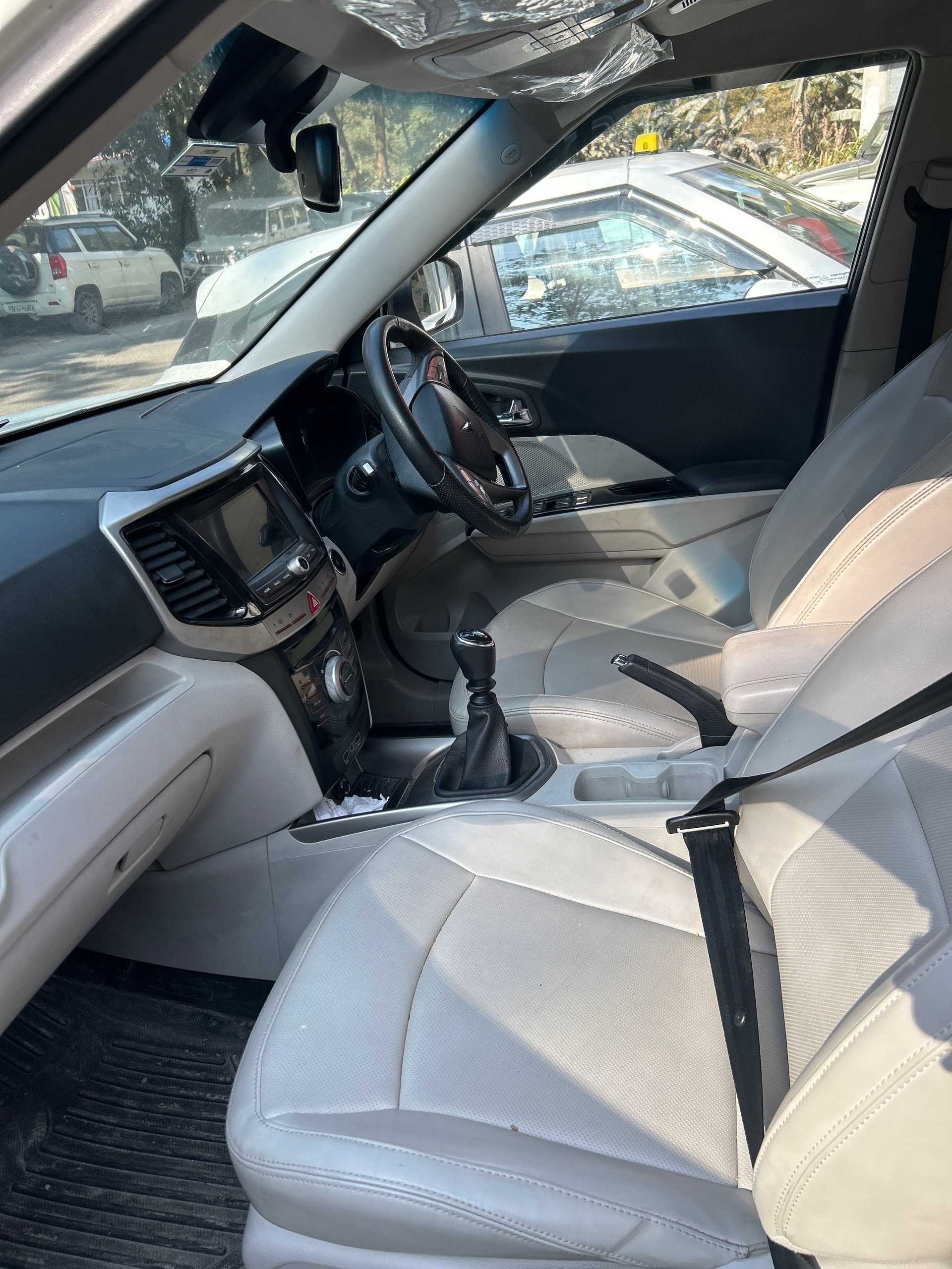 XUV300 image 13 XUV300 image 13