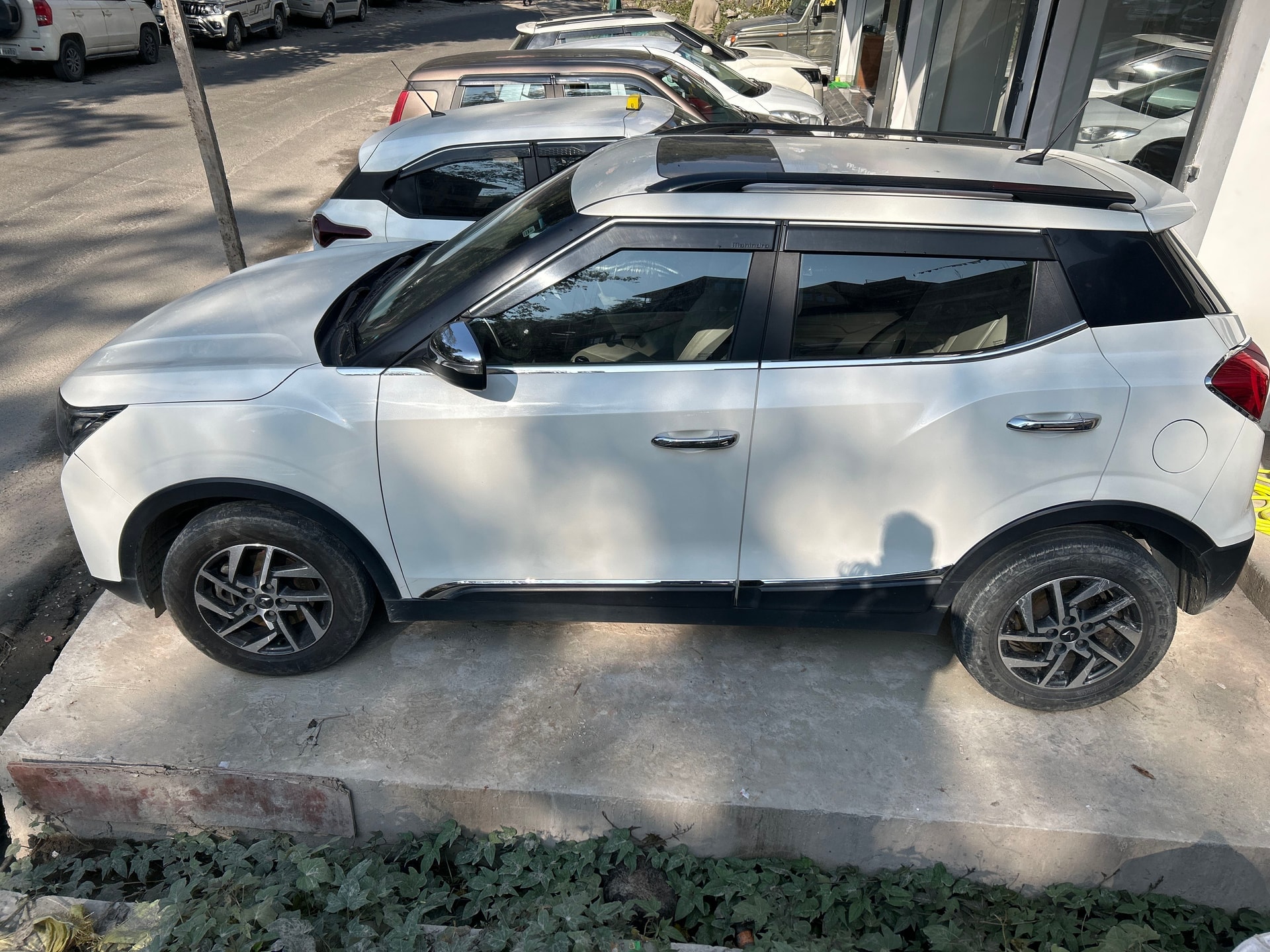 XUV300 image 2 XUV300 image 2