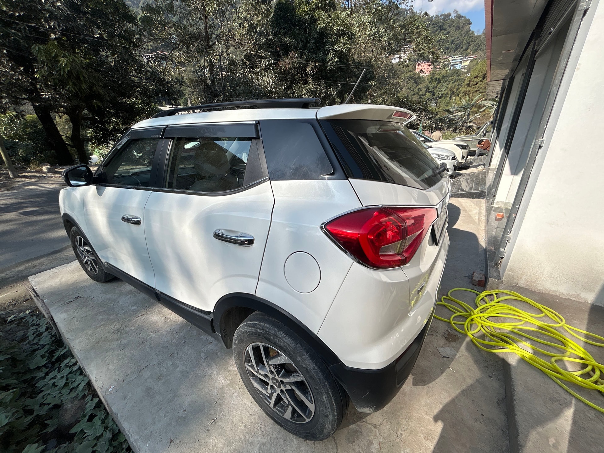 XUV300 image 3 XUV300 image 3