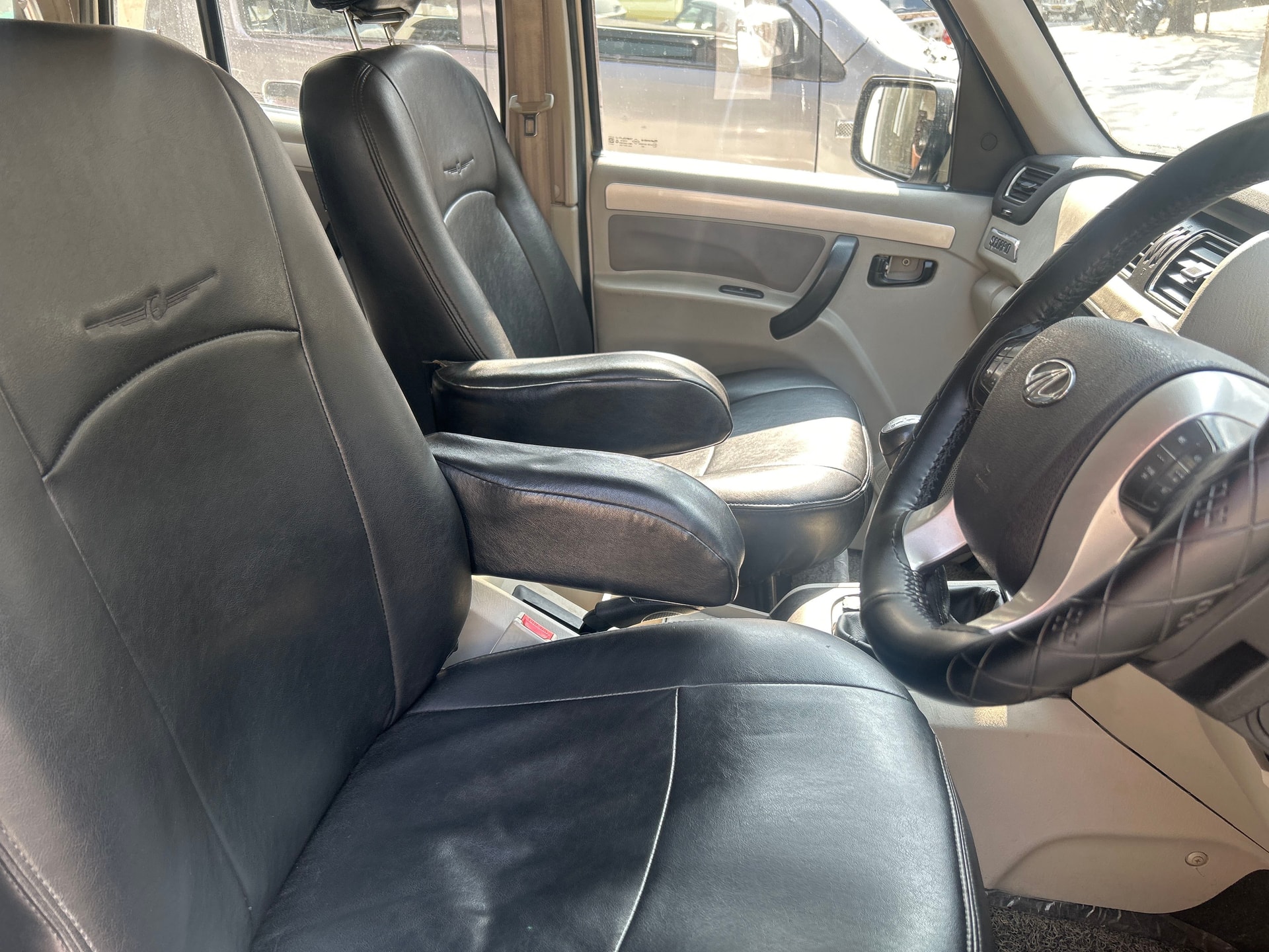 Scorpio image 13 Scorpio image 13