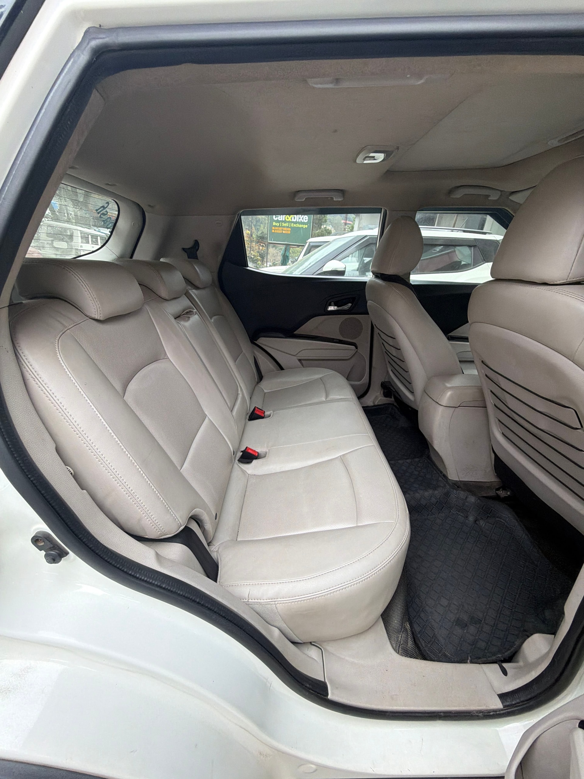 XUV300 image 17 XUV300 image 17