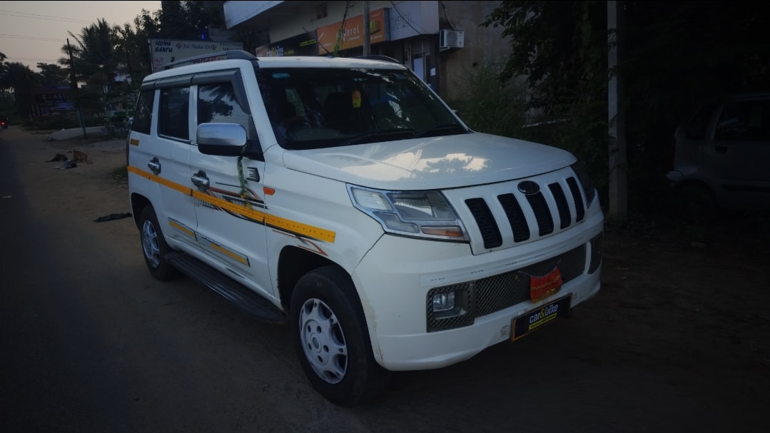 TUV300 image 7 TUV300 image 7