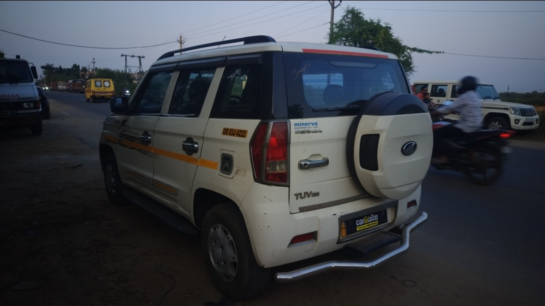 TUV300 image 3 TUV300 image 3