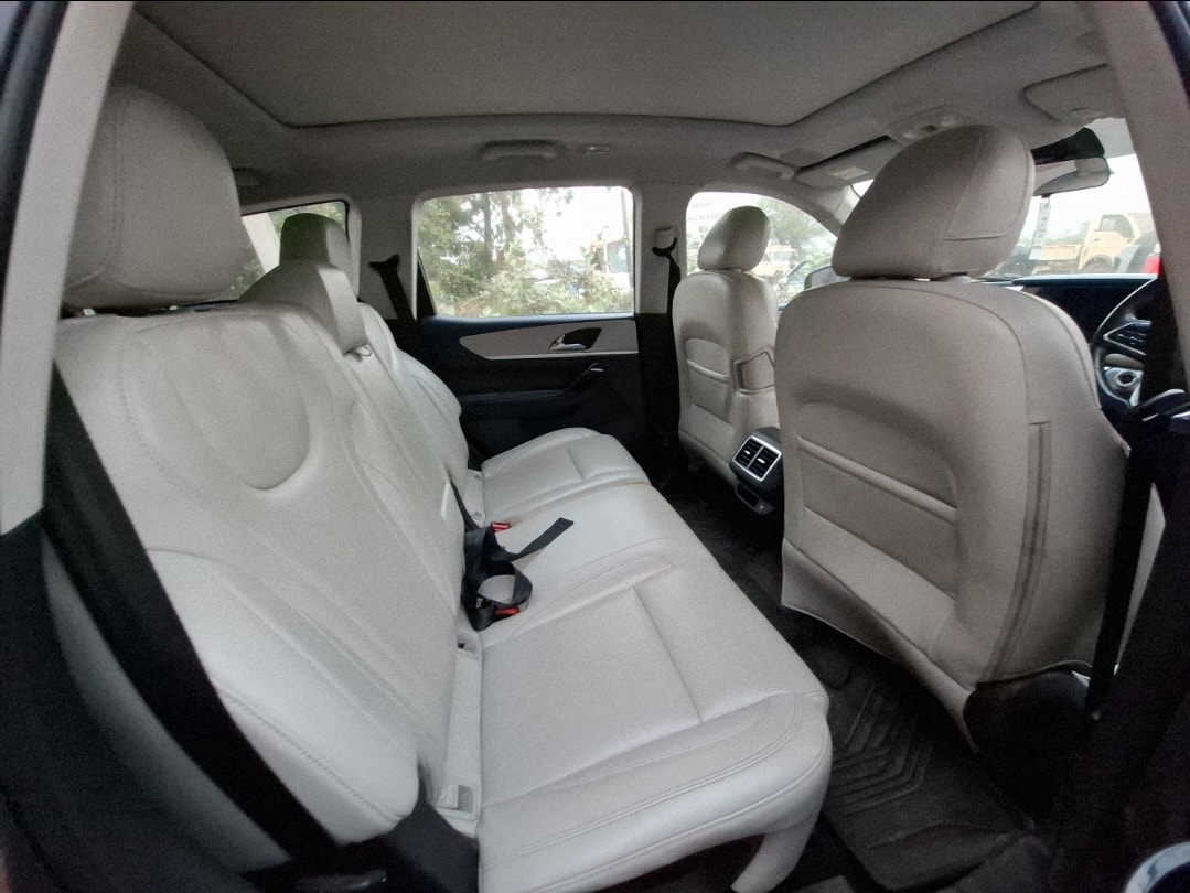 Used 2021 Mahindra XUV700 Used 2021 Mahindra XUV700