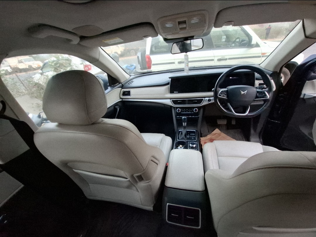 Used 2021 Mahindra XUV700 Used 2021 Mahindra XUV700