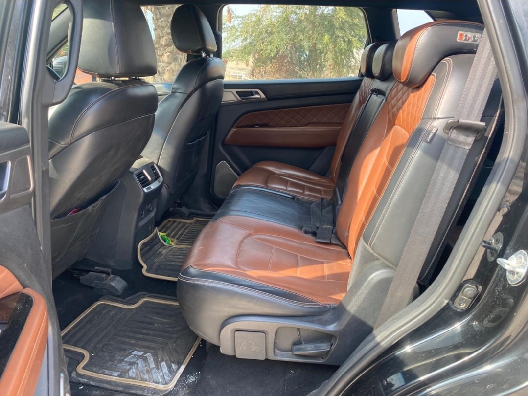 Used 2019 Mahindra Alturas G4 Used 2019 Mahindra Alturas G4