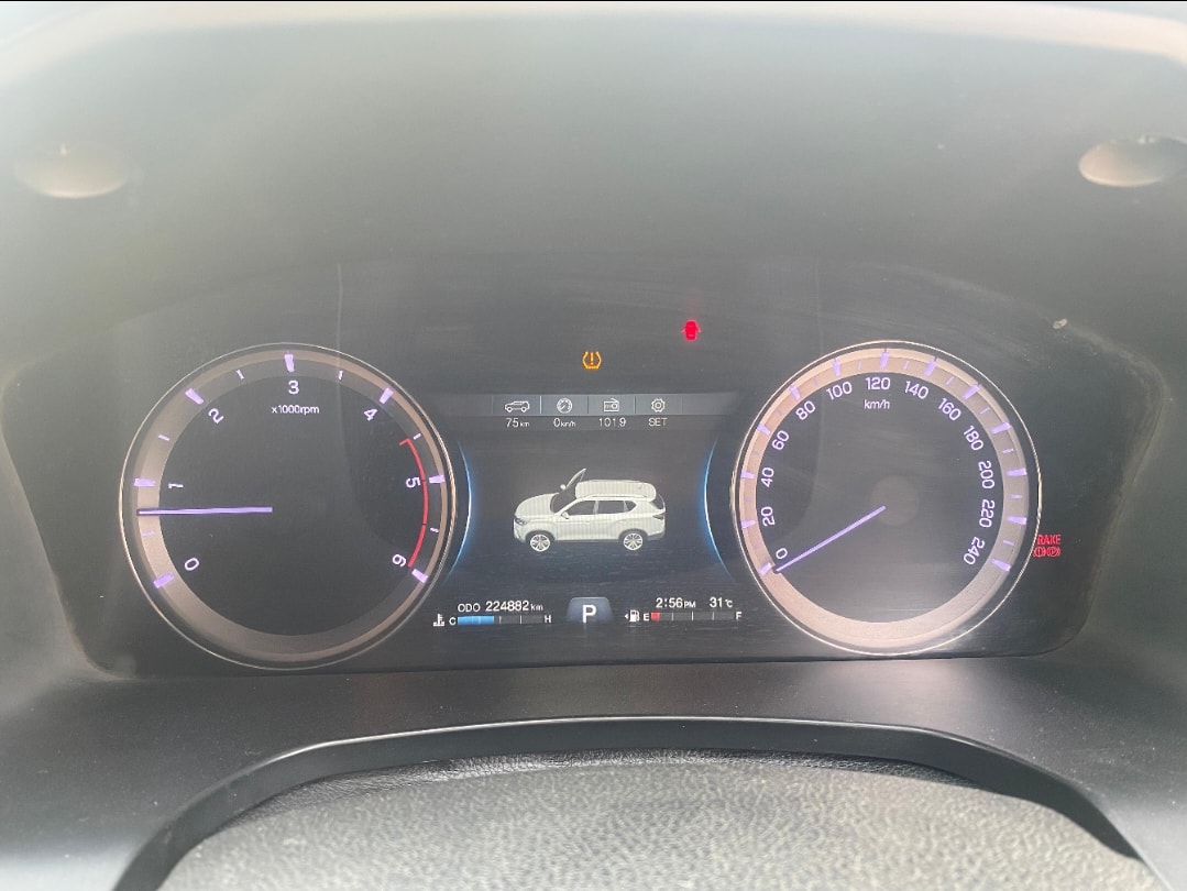 Used 2019 Mahindra Alturas G4 Used 2019 Mahindra Alturas G4