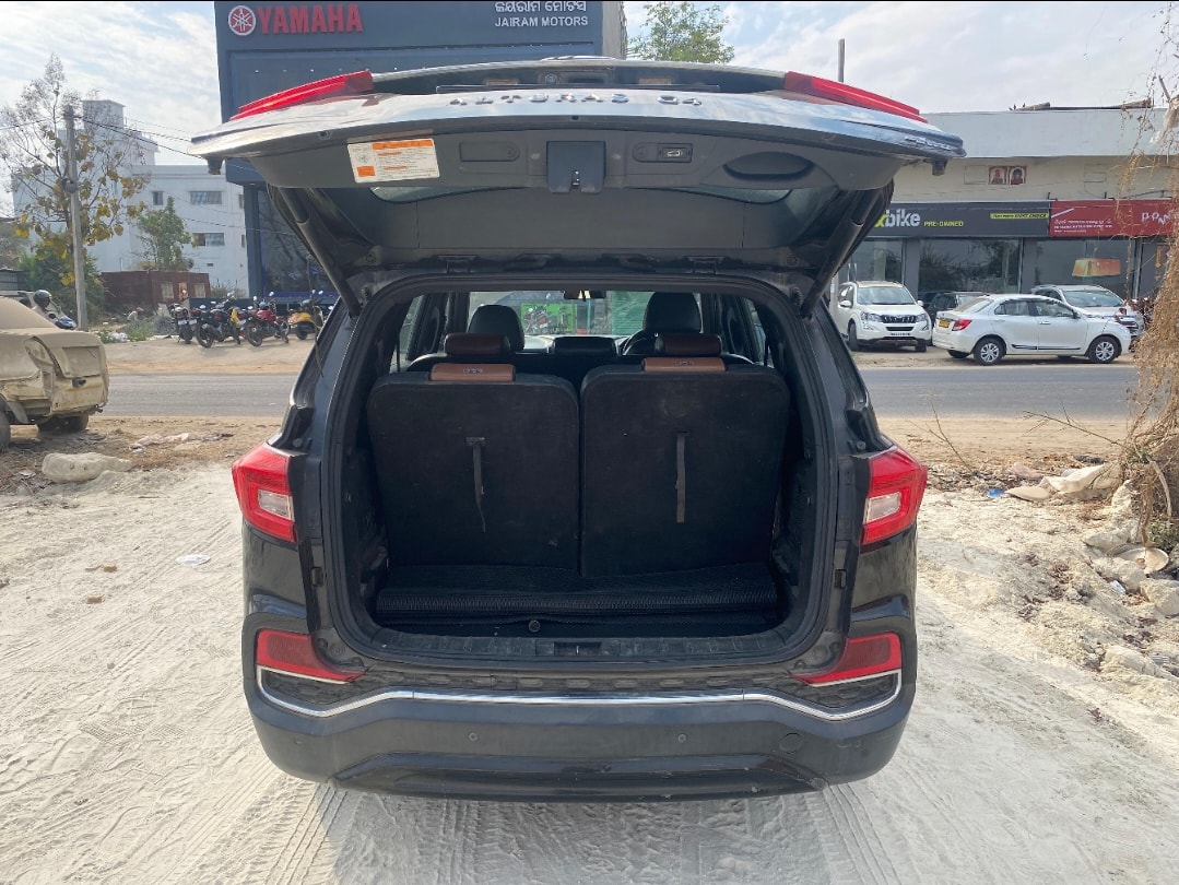 Used 2019 Mahindra Alturas G4 Used 2019 Mahindra Alturas G4