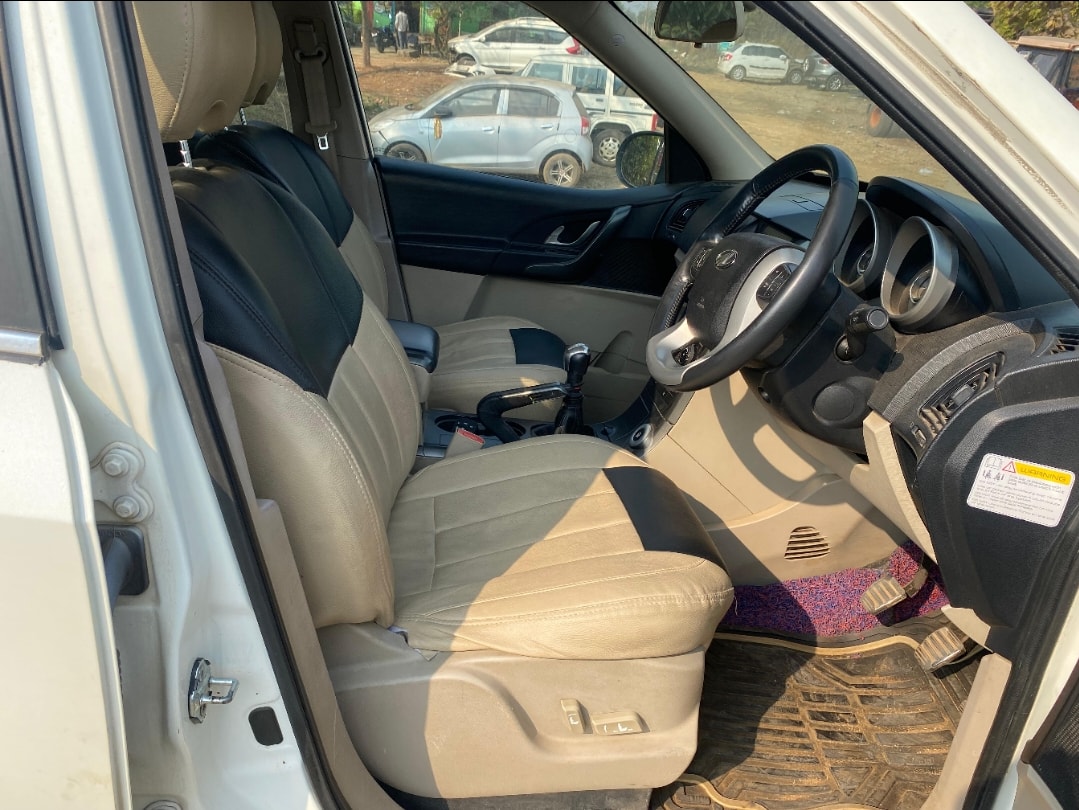 XUV500 image 16 XUV500 image 16