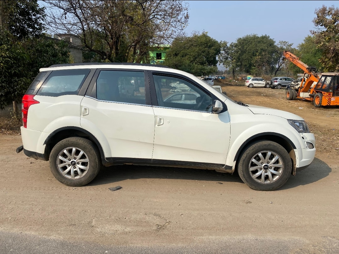 XUV500 image 6 XUV500 image 6