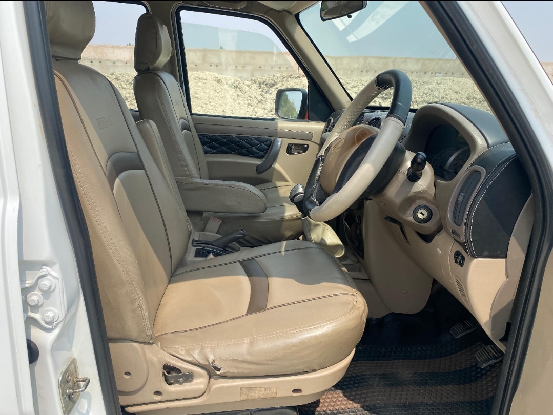 Scorpio image 16 Scorpio image 16