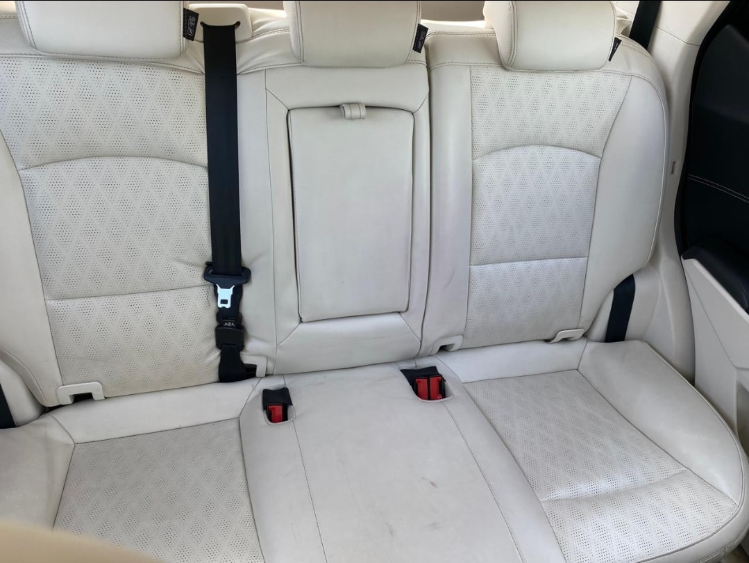 XUV 3XO image 15 XUV 3XO image 15