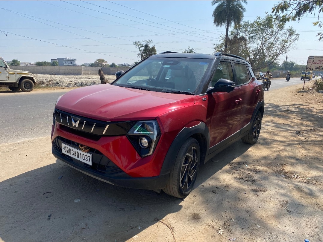 XUV 3XO image 1 XUV 3XO image 1