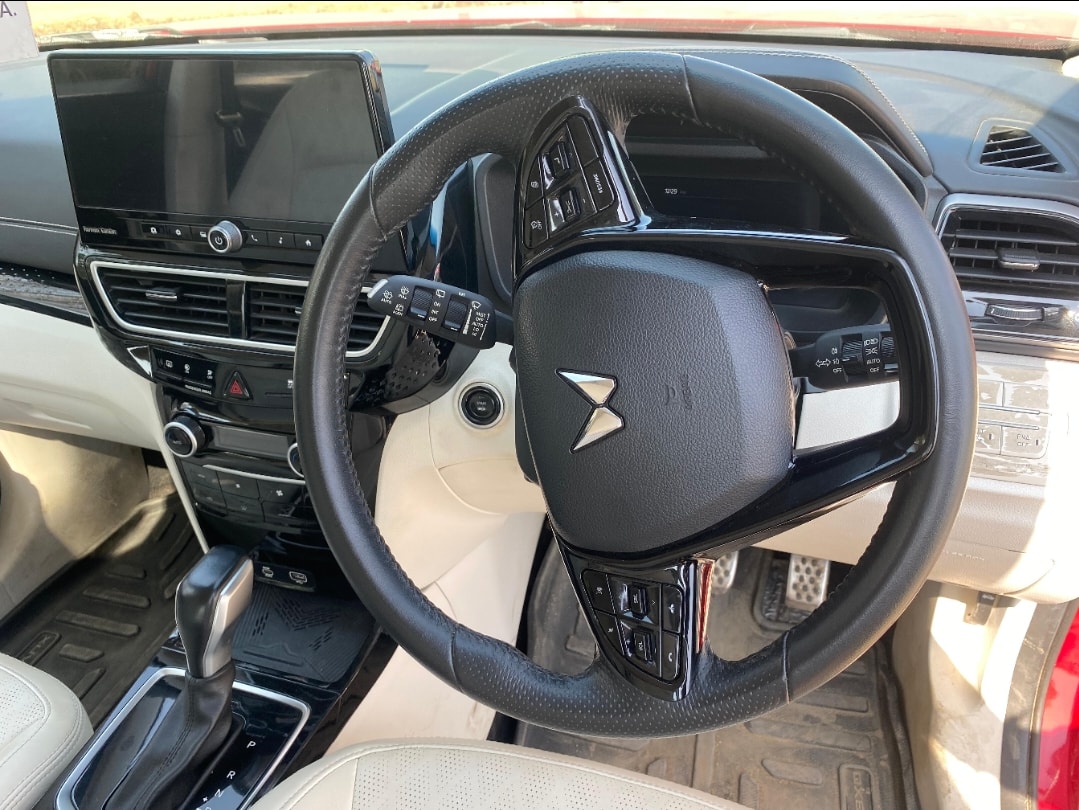 XUV 3XO image 9 XUV 3XO image 9