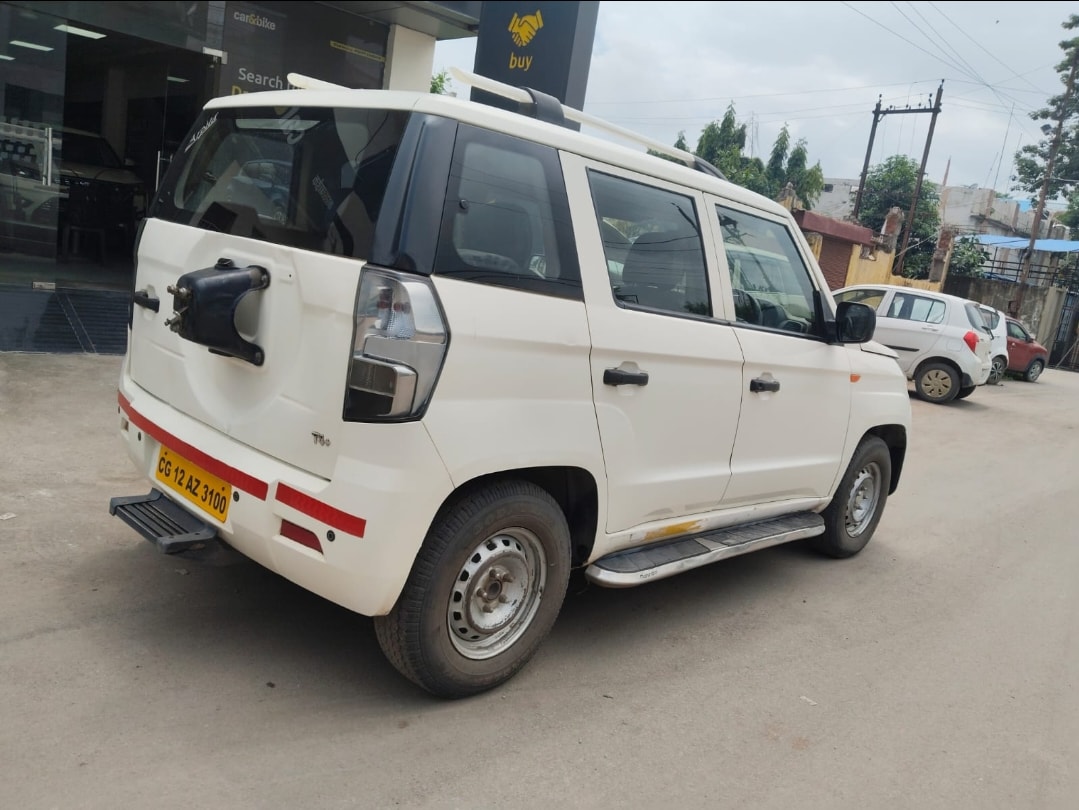 TUV300 image 3 TUV300 image 3