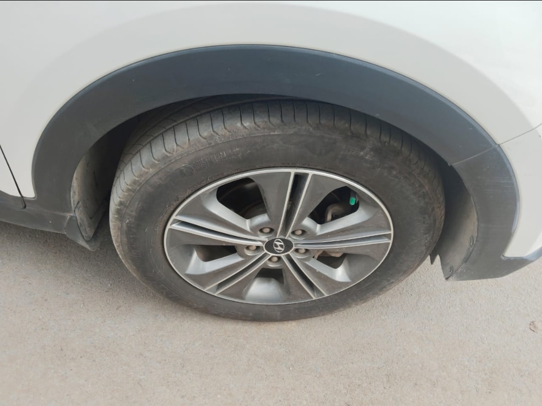 Creta image 9 Creta image 9