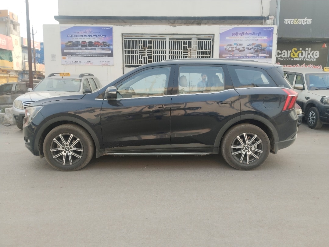 XUV700 image 2 XUV700 image 2