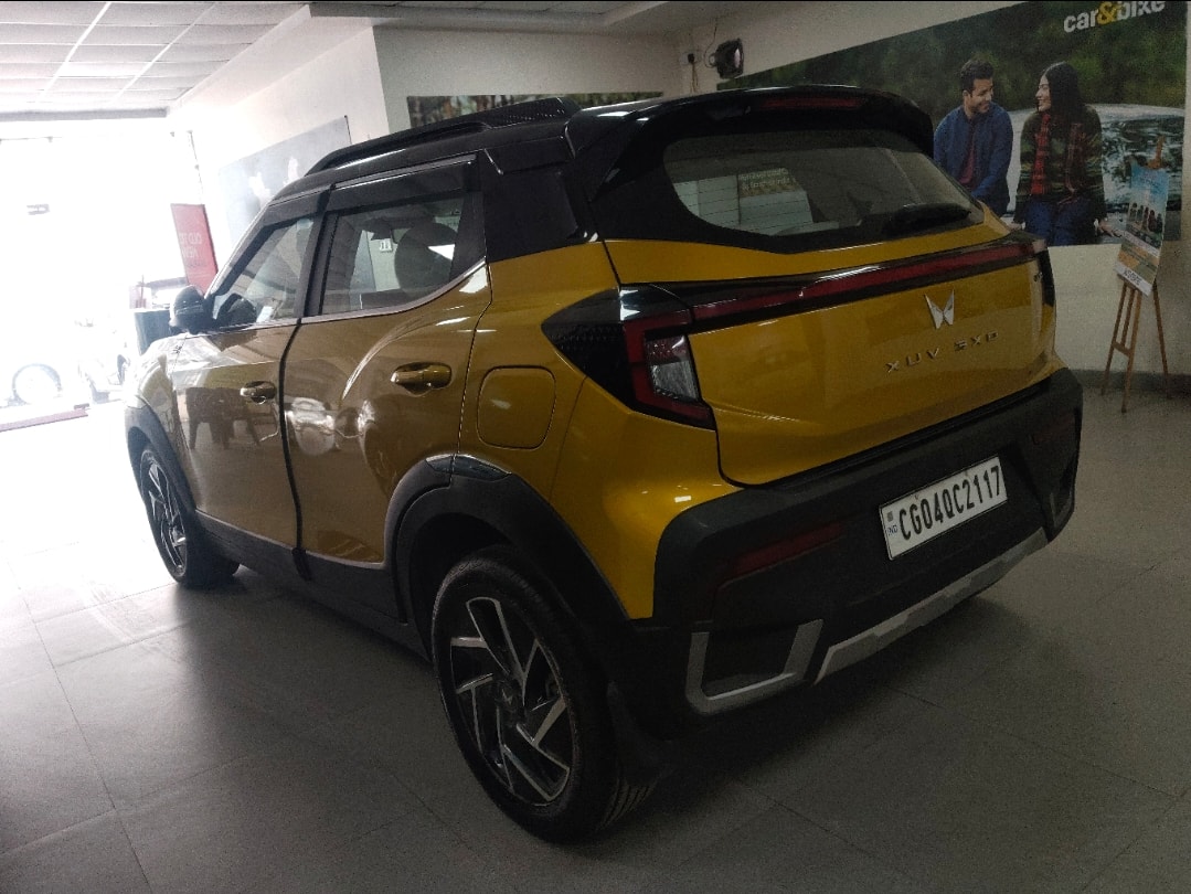 XUV 3XO image 2 XUV 3XO image 2