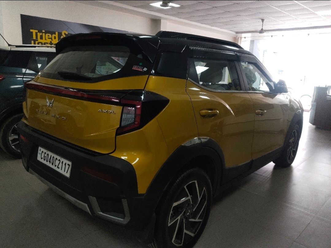 XUV 3XO image 4 XUV 3XO image 4