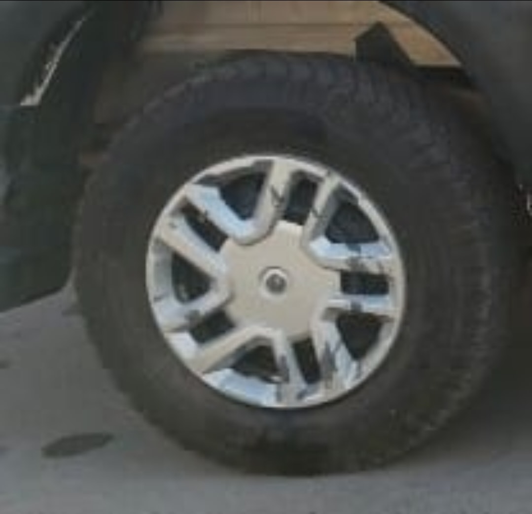 Scorpio image 9 Scorpio image 9