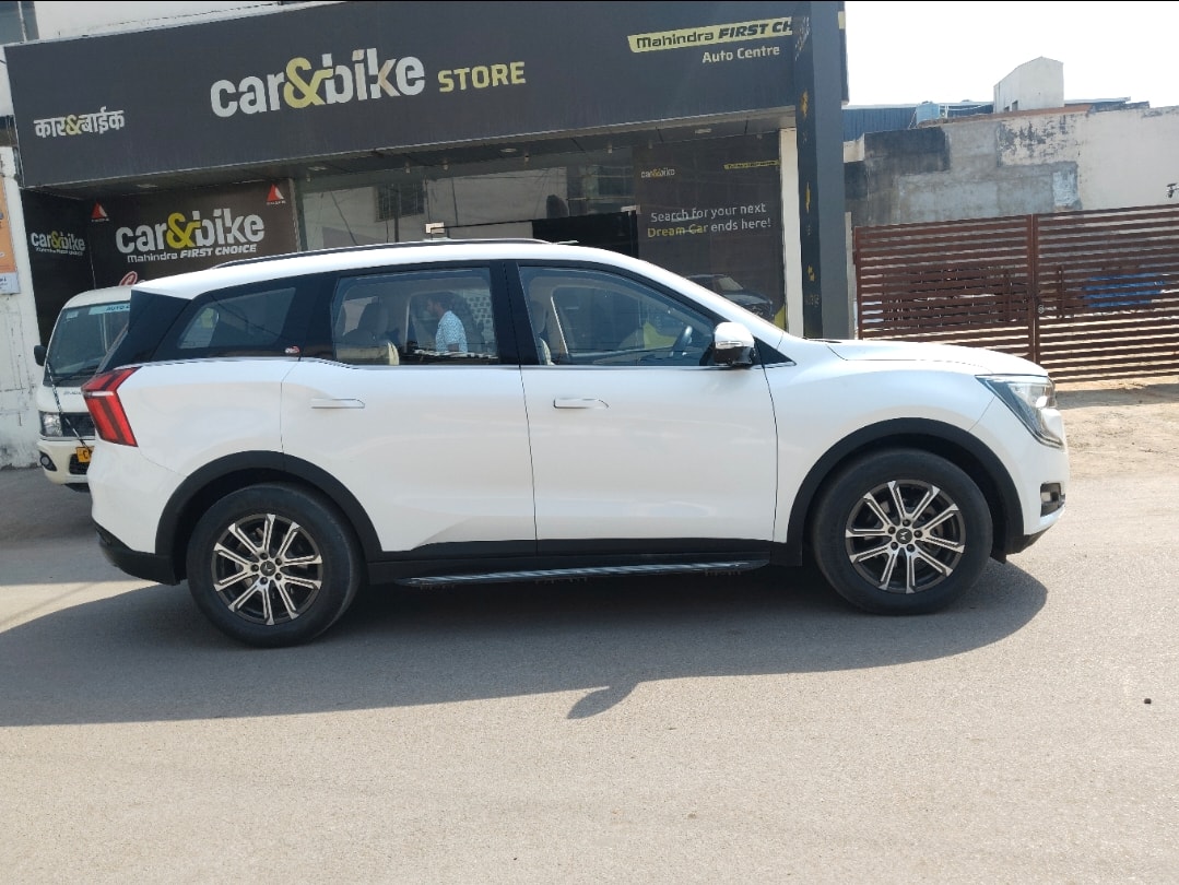 XUV700 image 6 XUV700 image 6