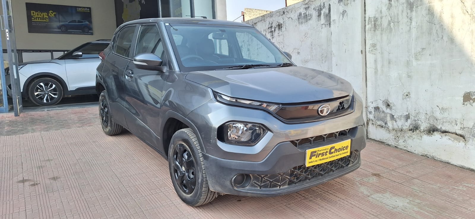 Punch image 5 Punch image 5