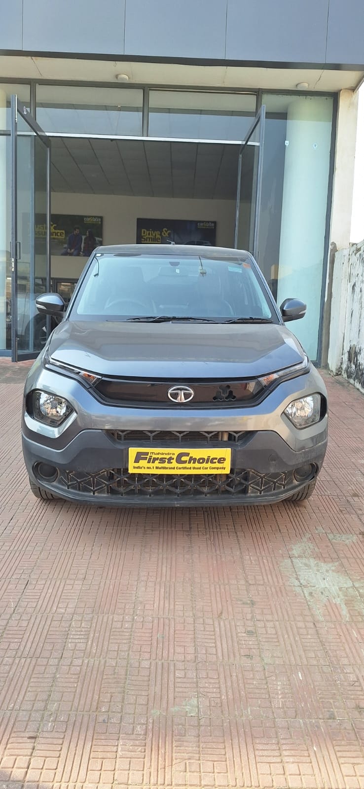 Punch image 6 Punch image 6