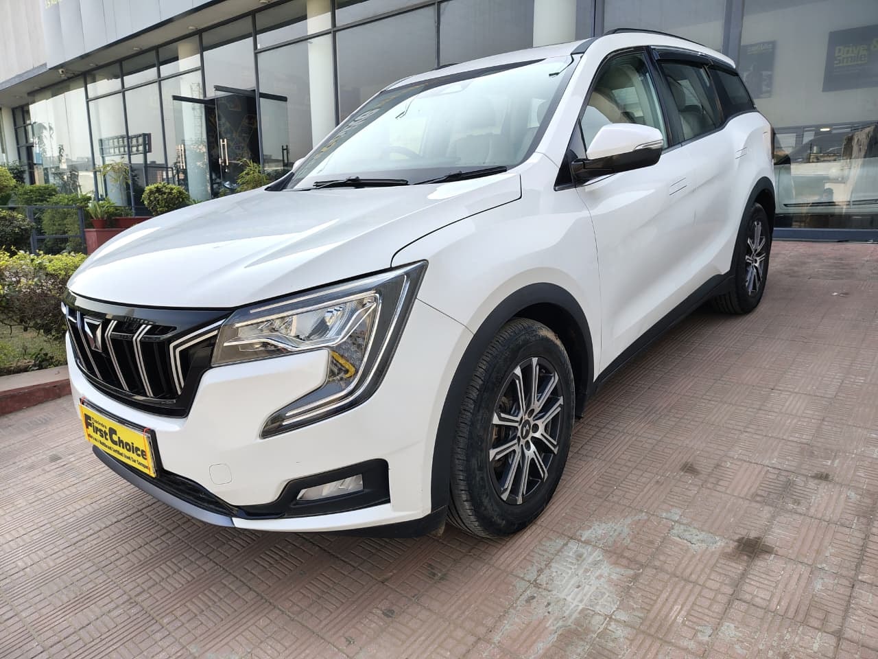 Used 2022 Mahindra XUV700 Used 2022 Mahindra XUV700