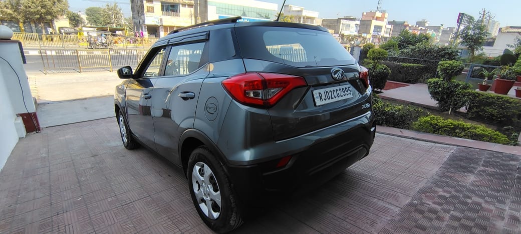 Used 2022 Mahindra XUV300 Used 2022 Mahindra XUV300