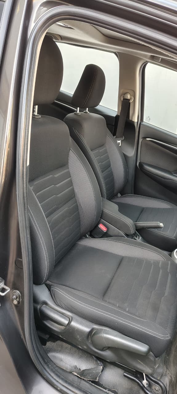 WR-V image 9 WR-V image 9