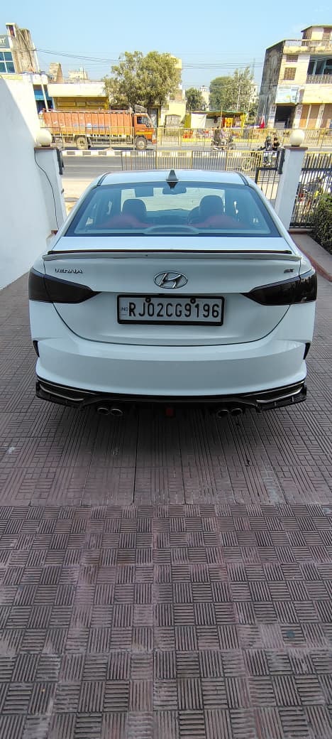 Verna image 2 Verna image 2