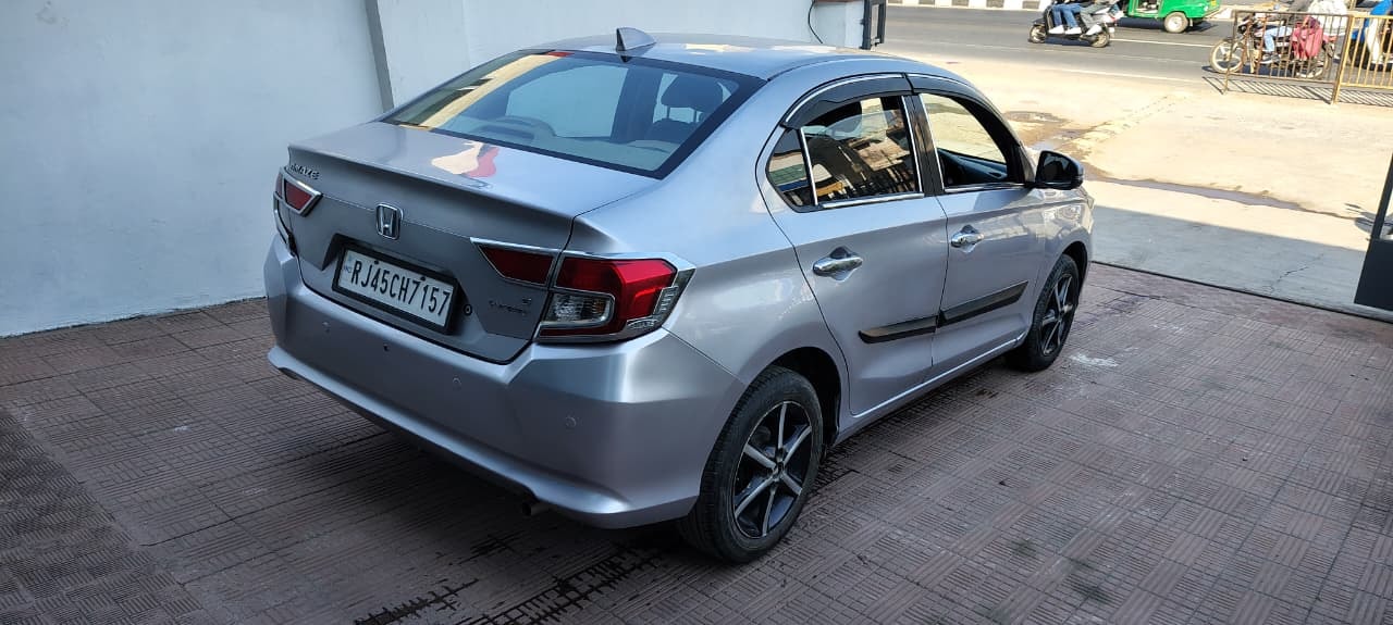 Amaze image 4 Amaze image 4