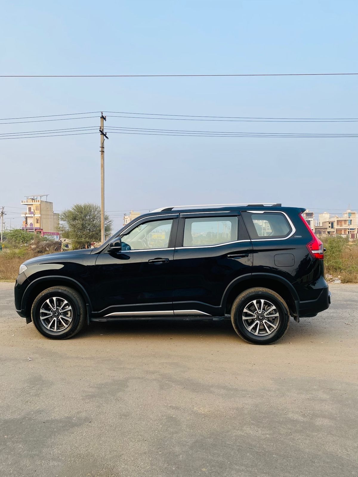 Scorpio-N image 2 Scorpio-N image 2