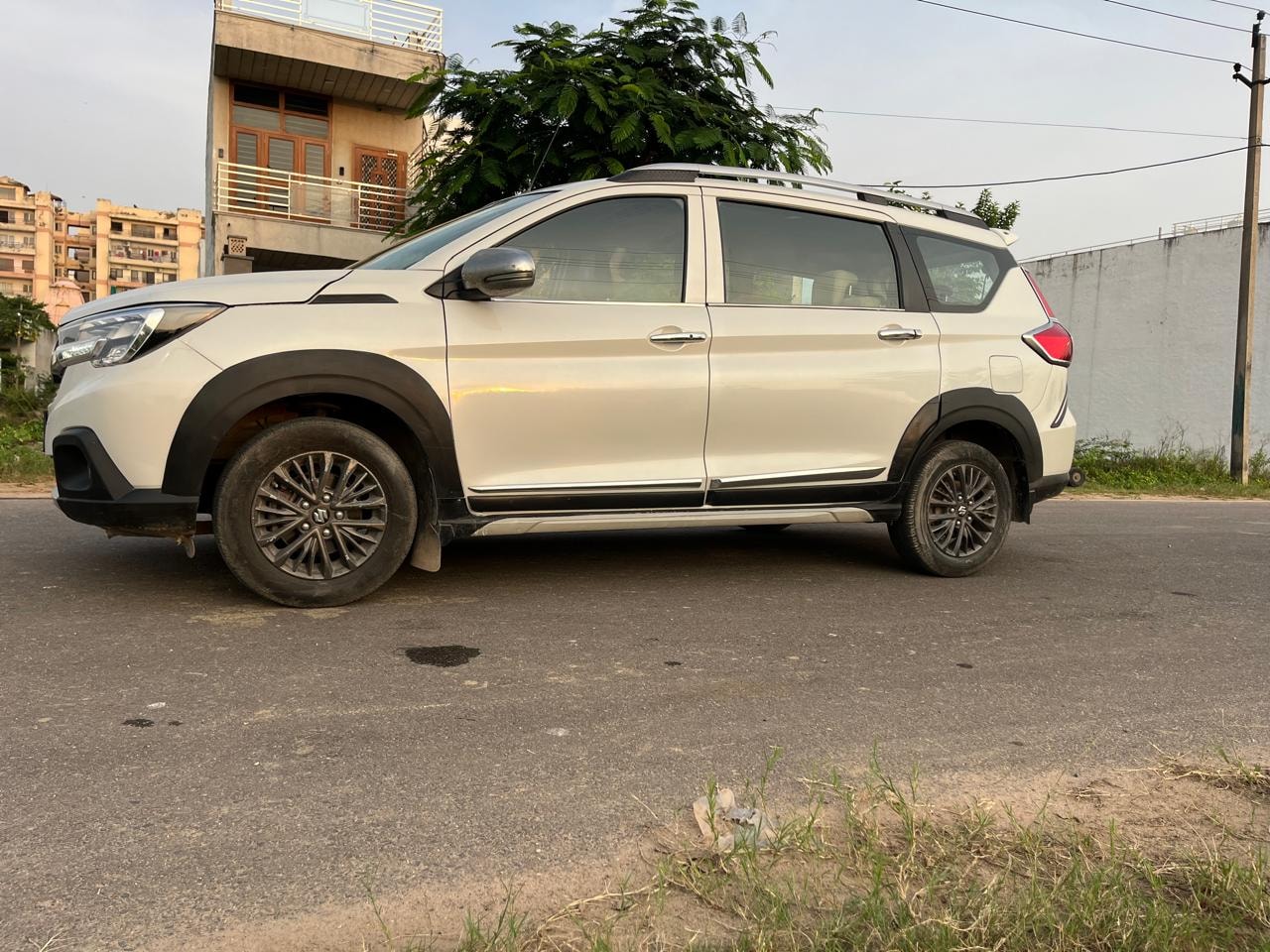 XL6 image 2 XL6 image 2