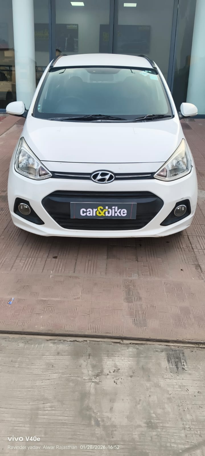 i10 image 3 i10 image 3