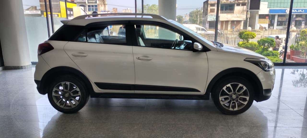 i20 Active image 5 i20 Active image 5