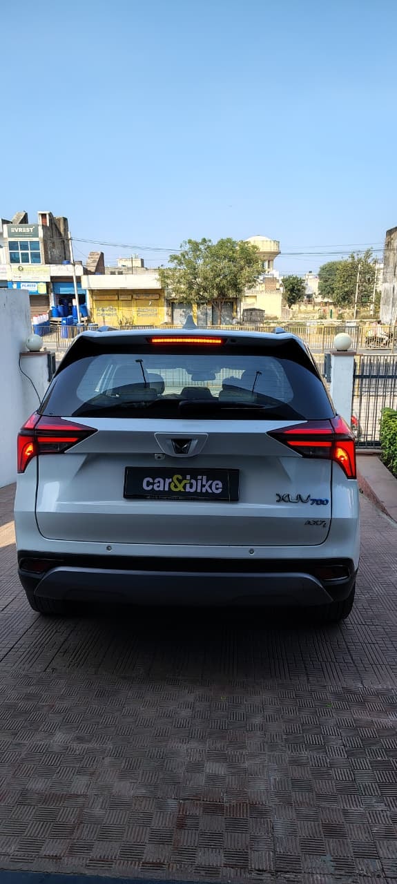 XUV700 image 3 XUV700 image 3