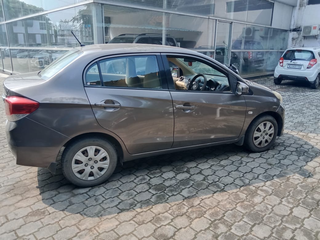 Used 2015 Honda Amaze Used 2015 Honda Amaze