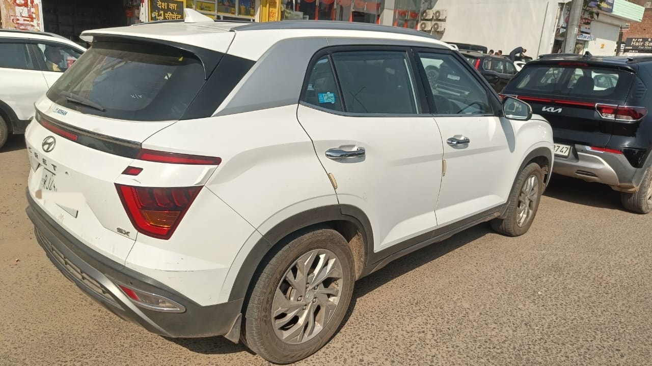 Creta image 3 Creta image 3