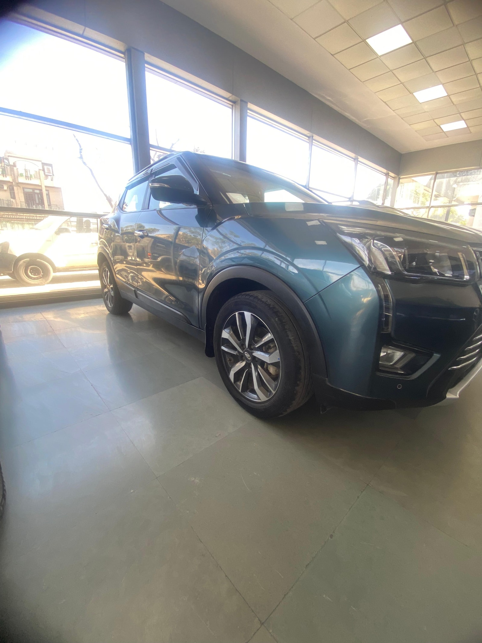 XUV300 image 3 XUV300 image 3