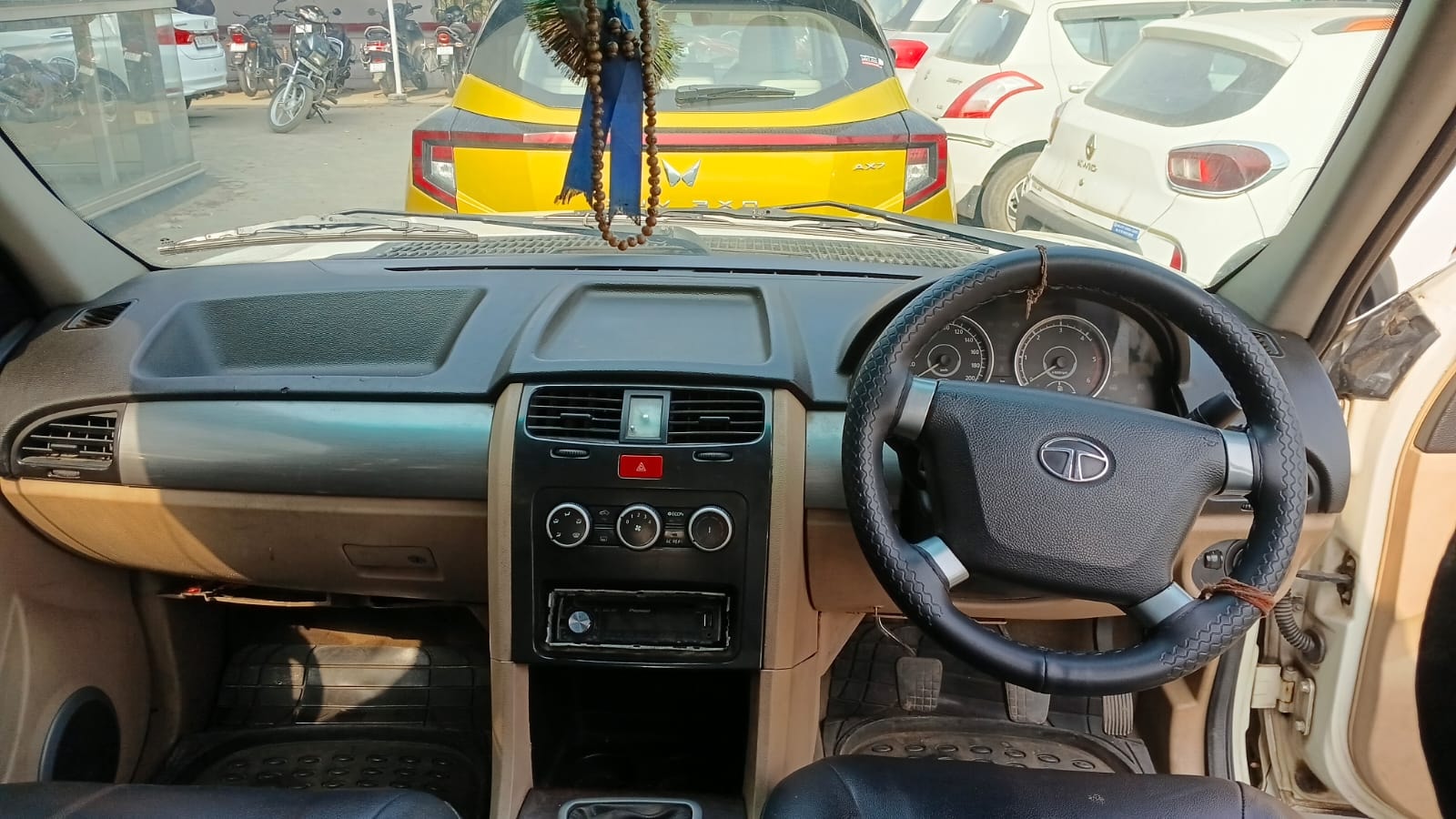 Used 2014 Tata Safari Storme Used 2014 Tata Safari Storme