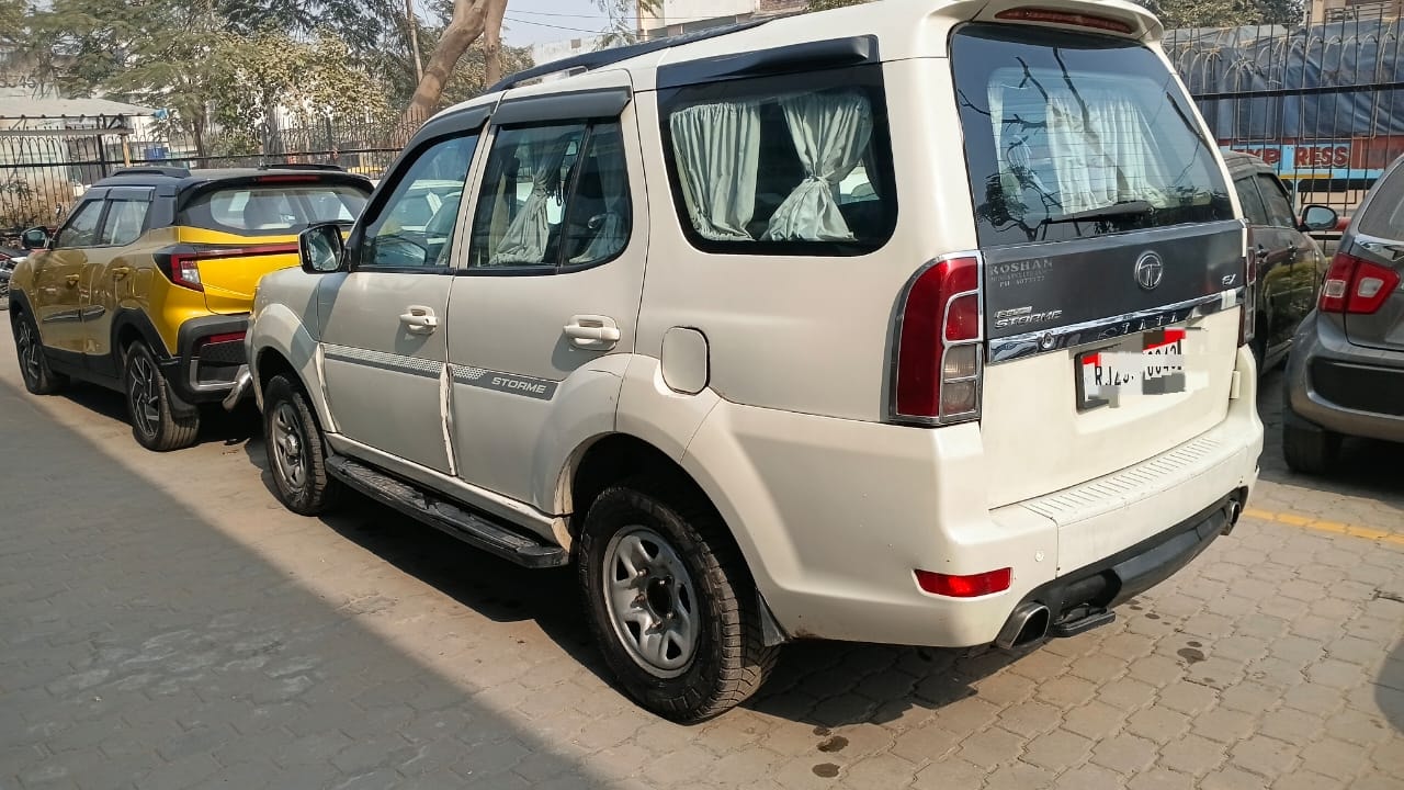 Used 2014 Tata Safari Storme Used 2014 Tata Safari Storme