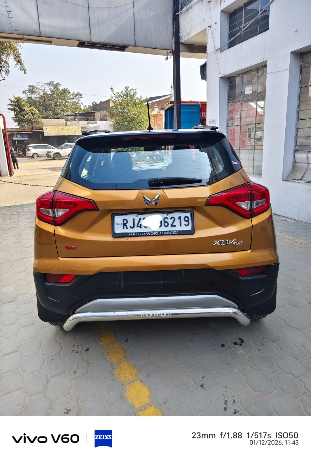 Used 2022 Mahindra XUV300 Used 2022 Mahindra XUV300