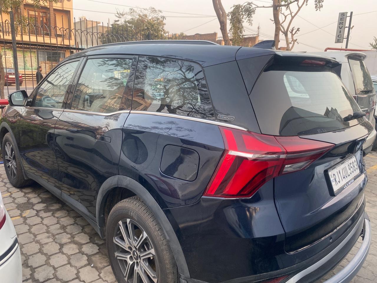 XUV700 image 2 XUV700 image 2