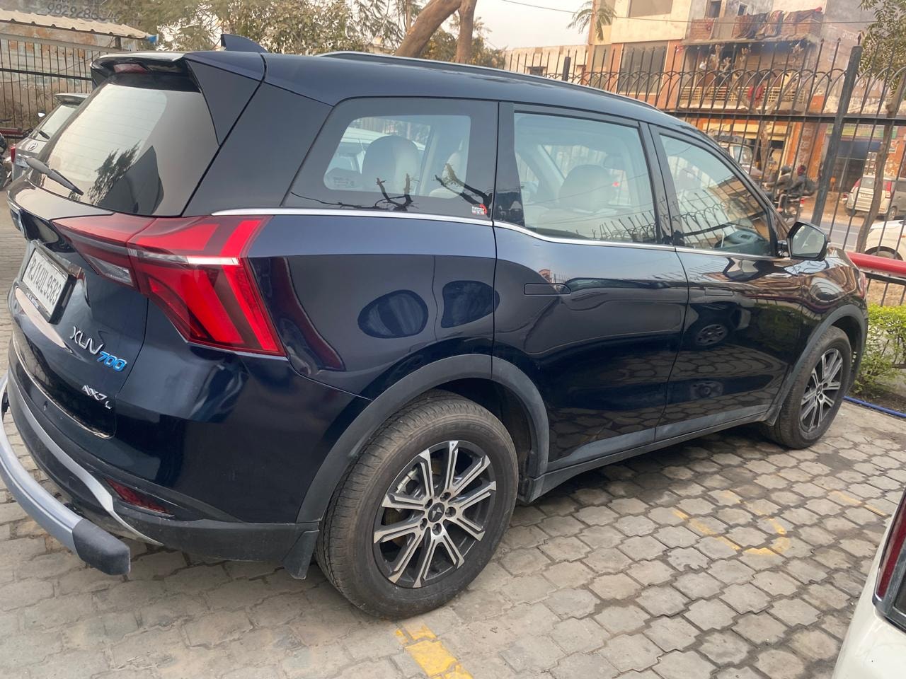 XUV700 image 3 XUV700 image 3