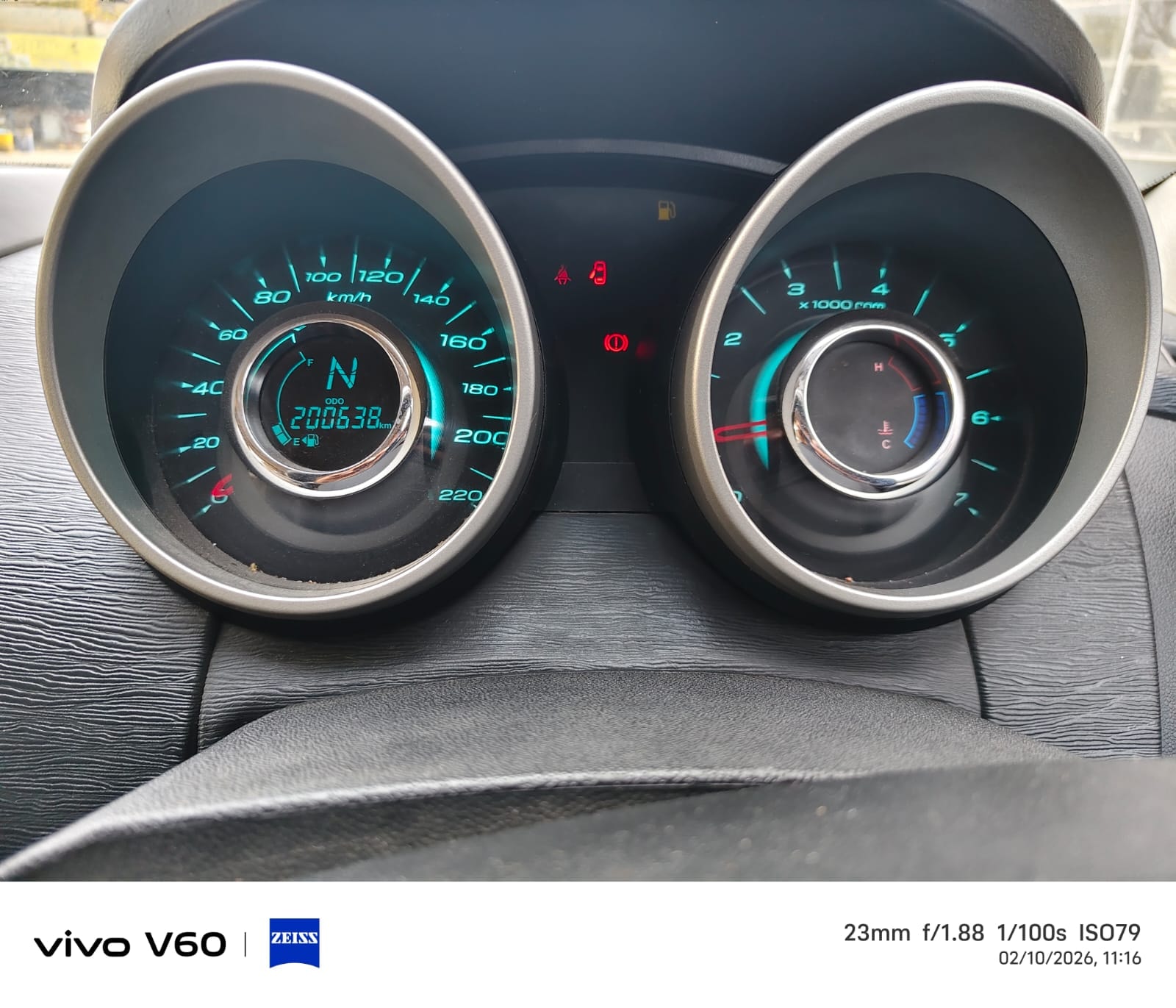 XUV500 image 6 XUV500 image 6