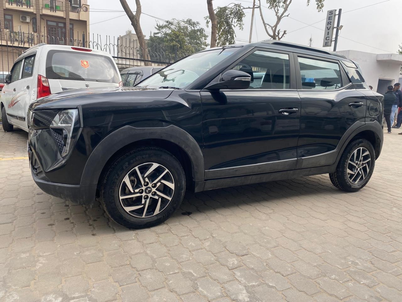 XUV 3XO image 2 XUV 3XO image 2